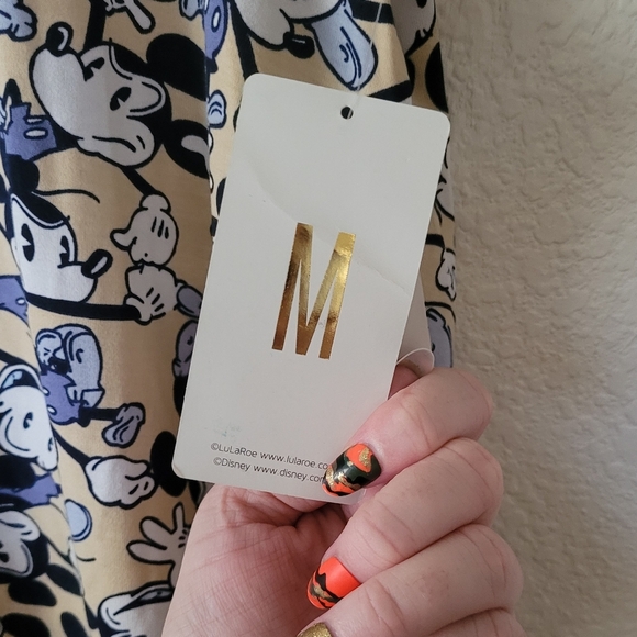 Lularoe Disney Mickey Mouse Graphic High Low Tee Size Medium - Picture 9 of 10